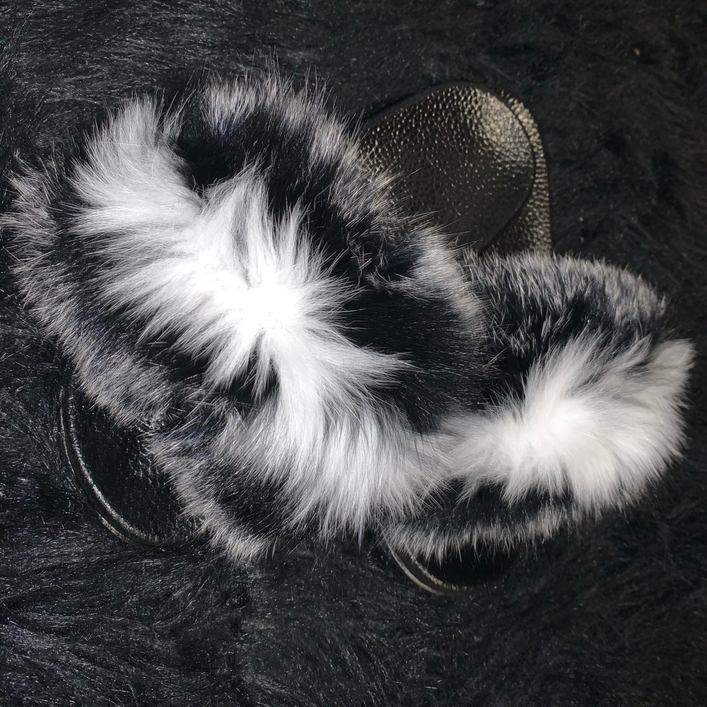 REAL FOX FUR SLIDES
